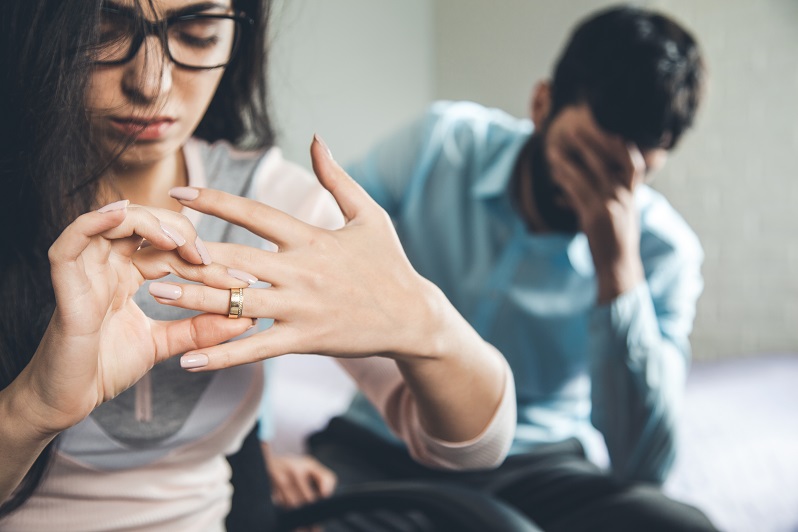 Getting a Divorce Legal Notice in UAE